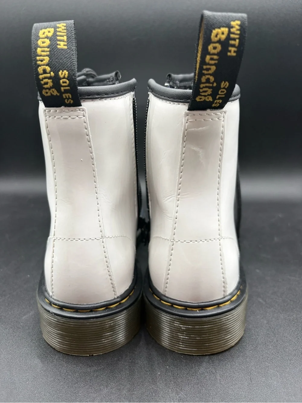 Dr Martens Big Kids Youth Size 4 White Leather Combat Boots 1460 J